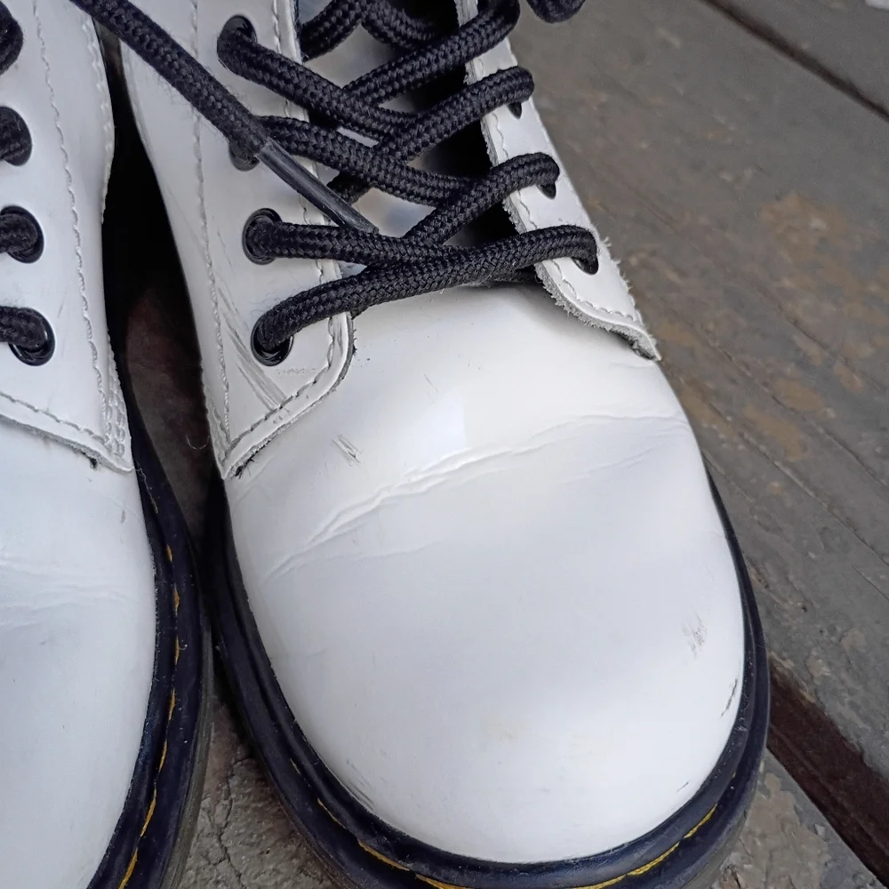 Dr. Martens White Lace-Up Zip Combat Boots Patent Leather Yellow Stitch Girls 1